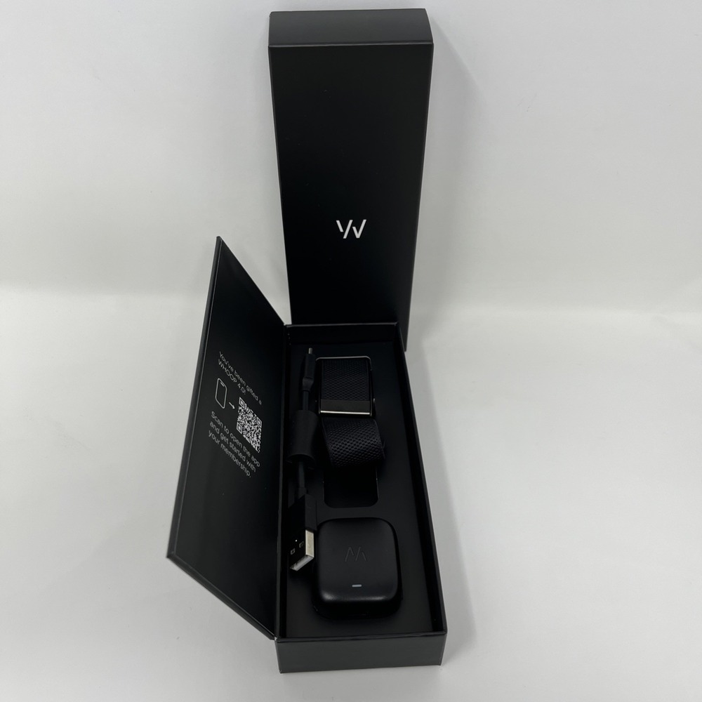 WHOOP 4.0 Fitness Tracker Onyx Black Band WP40 Battery Charger Cable Box